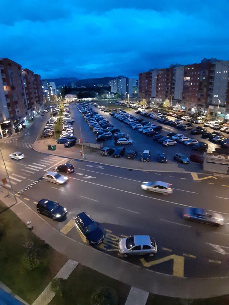 City Kvart Na Dan Подгорица Экстерьер фото